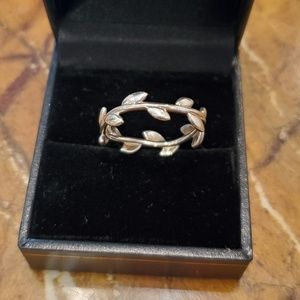 Authentic tiffany 925 sliver ring size 7.5